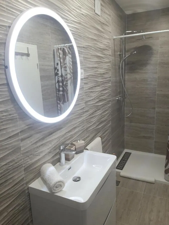 Apartments Darijana Opatija 0*,