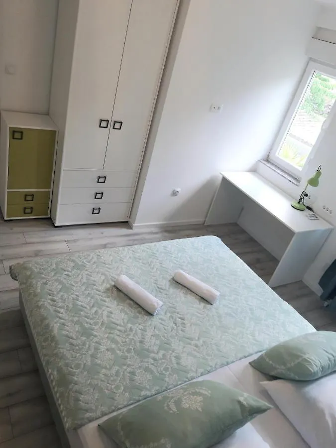 Apartments Darijana Opatija 0*,