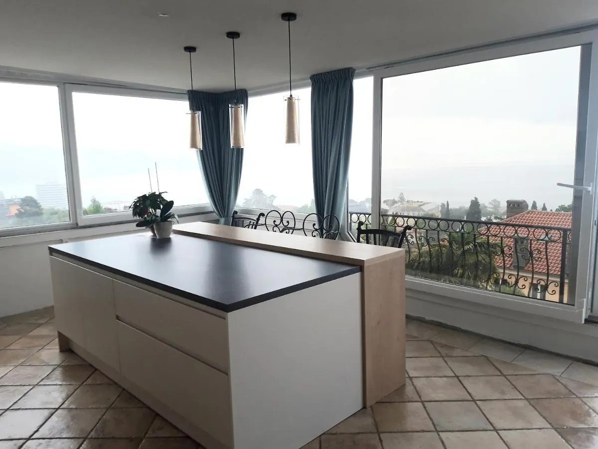 Apartments Darijana Opatija 0*,